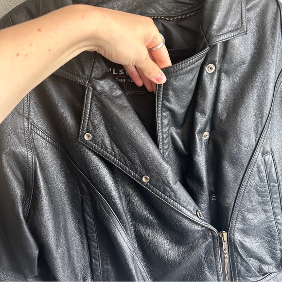 Vintage Wilson Classic Black Leather Jacket Medium - Picture 4 of 16